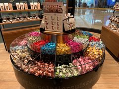 -Laderach 莱德拉(上海环贸iapm店)