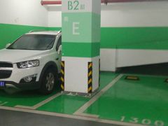 -阳光天地停车场(唐镇店)