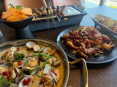 -曼听小寨海鲜烧烤·大连辣炒大王(盖州街店)