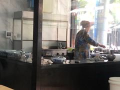 -白翔甜食店