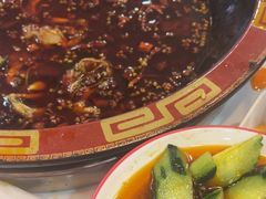 -烧哥美蛙肥肠鱼火锅·十五年社区店