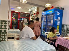 -捌贰虾蟹·江湖菜馆(江汉路店)
