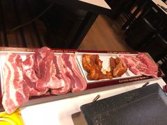 -八色五花肉(新村2号店)