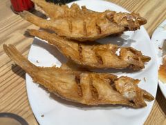 炸偏口鱼-方城小吃店