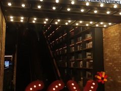 -CGV影城(滨江天街IMAX店)