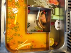 -东巴人鱼豆花火锅(幸福街店)