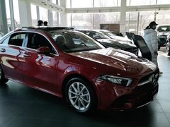 -奔驰北京鹏龙星徽(西大望路店)