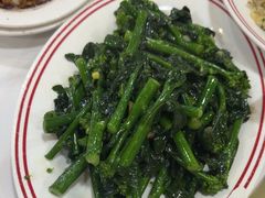 -明本湛江鸡•海鲜小厨(陈家祠店)