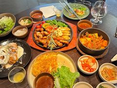 -Fuzzy Bistro 浮几韩餐·茶酒馆