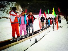 -采薇庄园四季滑雪场