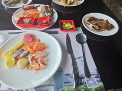 -荣誉国际酒店-云顶旋转餐厅