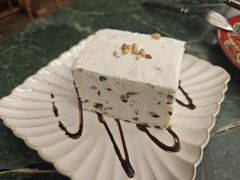 -LENBACH ROOF兰巴赫旗舰店(摩方店)