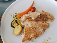 -杏荟旋转餐厅(广州爱群店)