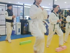 -浛道跆拳道·拳击·体适能