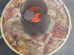 -撒拉人家.酸菜牦牛肉火锅