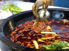 秘制美牛蛙-蛙鱼潭美蛙鱼头火锅(解放碑瑞富广场店)