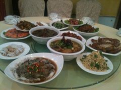 干锅月芽骨-中国吉菜名店广源宾馆餐厅