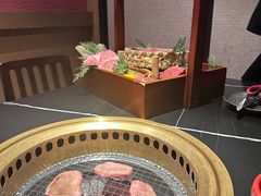 -山川小町·极番烧肉(新地假日广场店)