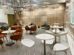 大堂-奈雪的茶(市百一店)