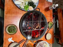 -周小明火锅(黑金冠社区店)