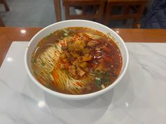 -老西白点心店