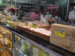 面包甜点陈列柜-鲍师傅糕点(春熙路店)
