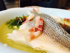 -港丽餐厅(高德置地店)