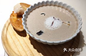 奶油菌菇汤