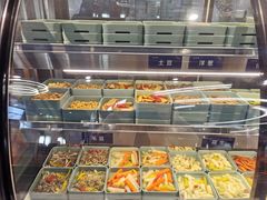 面包甜点陈列柜-蚝英雄鲜蚝自助专门店(长楹天街直营店)