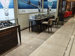 -亨得利钟表商店