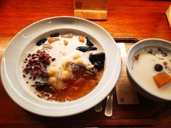 -RUXU入续糖水铺与包(卓悦中心店)