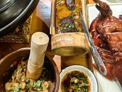 -老滇山寨•云南特色菜•地方菜•民族风情歌舞表演(金碧店)