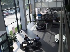 -浙江星杭奔驰4S店(海创园店)