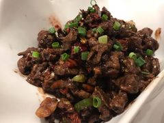 -丹江口渔村·湘味厨房(桃园店)