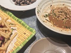 -肥肥虾庄·金牌油焖大虾(东湖欢乐谷店)