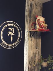 -Black Tattoo Studio