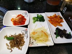 餐前凉菜-青松馆韩国料理(香港中路佳世客店)