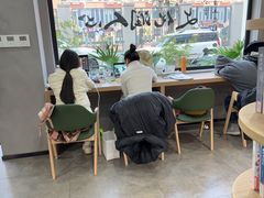 -曹家渡街道图书馆