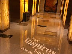 -上海龙之梦万丽酒店