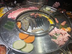 -哈哈碳都·牛肋条无限自助烤肉(台江万达店)