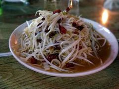 酸辣小豆芽-二道木烤羊腿(桃花潭店)