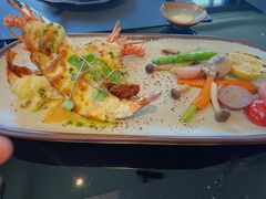 香焗龙虾配自制黑松露酱-上海苏宁宝丽嘉酒店·Cafe Bellagio西餐厅