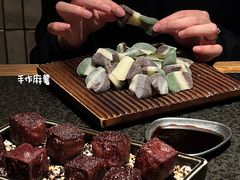 -三出山火锅(南京万象天地店)