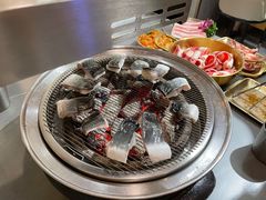 -围炉肉舍•炭烤活鳗•丹东海鲜烤肉(步行街店)