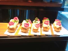 -雍容荟帝王蟹活龙虾展台自助(IFS黑金店)