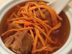 虫草花炖龙骨汤-多喝汤·炖汤蒸饭(云门店)