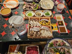 -南城十里潮汕鲜牛火锅·鲜虾生滚粥(融汇老商埠店)