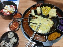-肥肥虾庄·金牌油焖大虾(杨园滨江时代walk店)
