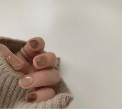 -悦指间美甲美睫