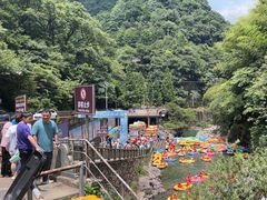 -藏龙百瀑漂流